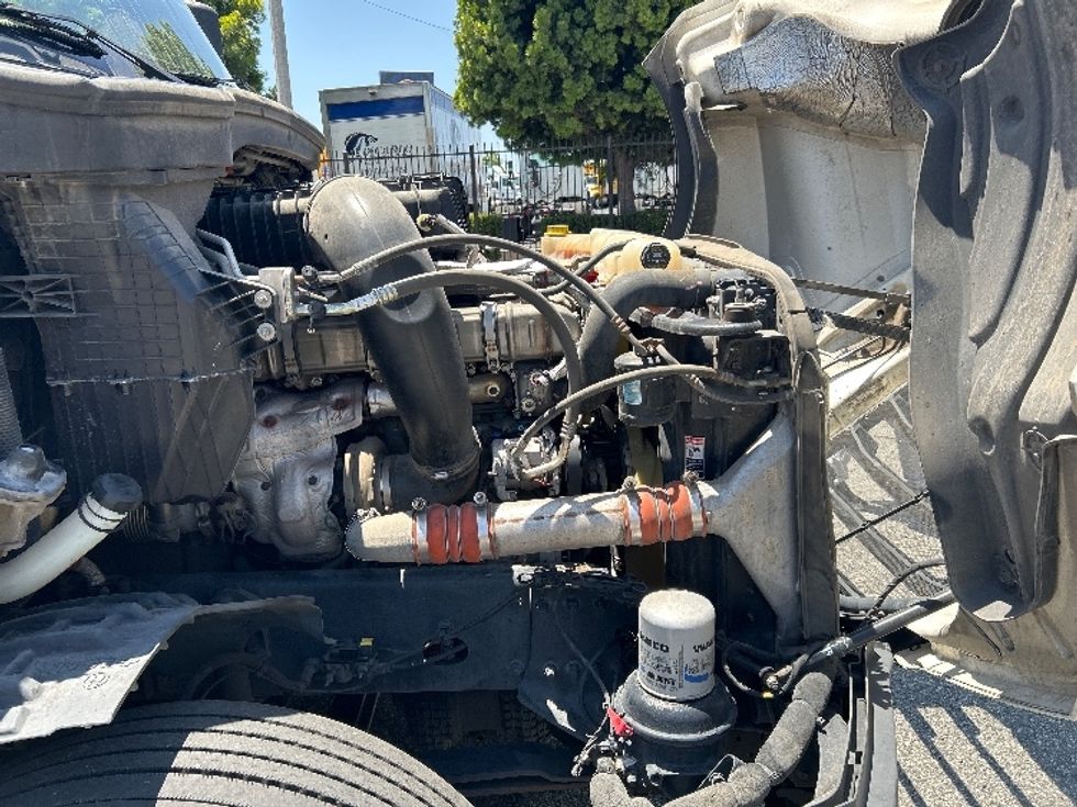 Sleeper Tractor-Heavy Duty Tractors-Freightliner-2021-T12664ST-Torrance-CA-595,232\n\t\tmiles-$ 64,250 - Image 20