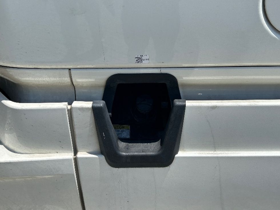 Sleeper Tractor-Heavy Duty Tractors-Freightliner-2021-T12664ST-Torrance-CA-595,232\n\t\tmiles-$ 64,250 - Image 23