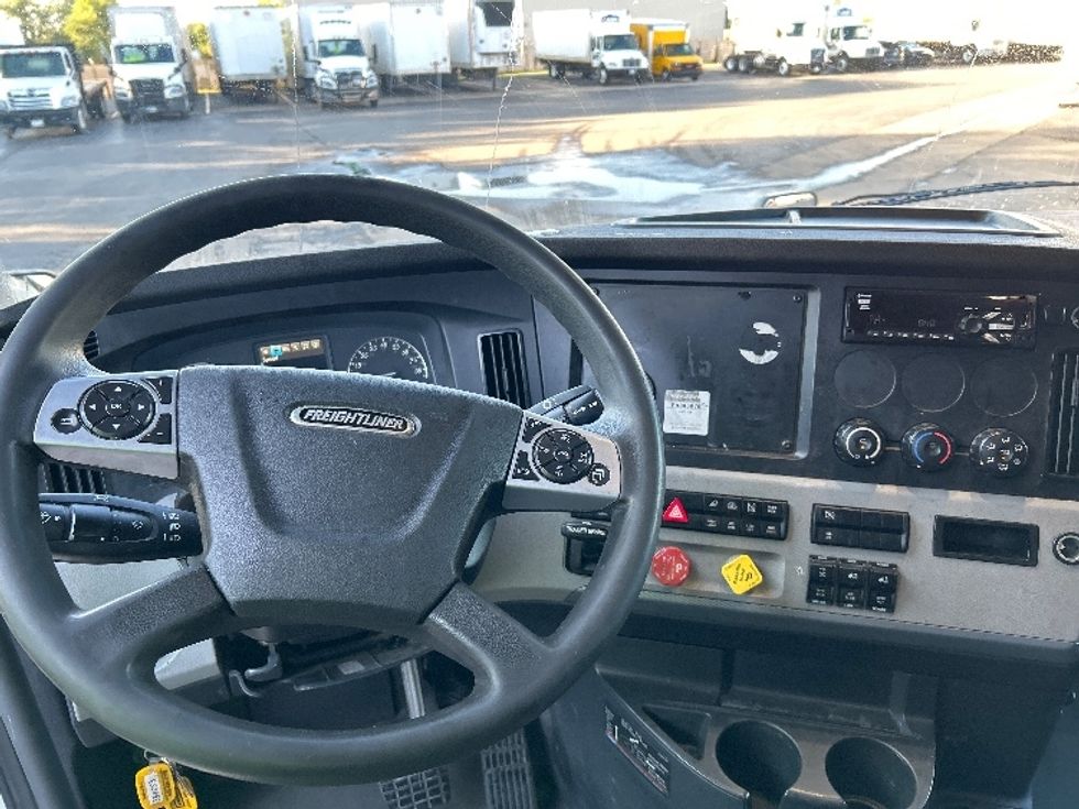 Sleeper Tractor-Heavy Duty Tractors-Freightliner-2021-T12664ST-Tulsa-OK-595,751\n\t\tmiles-$ 60,500 - Image 11