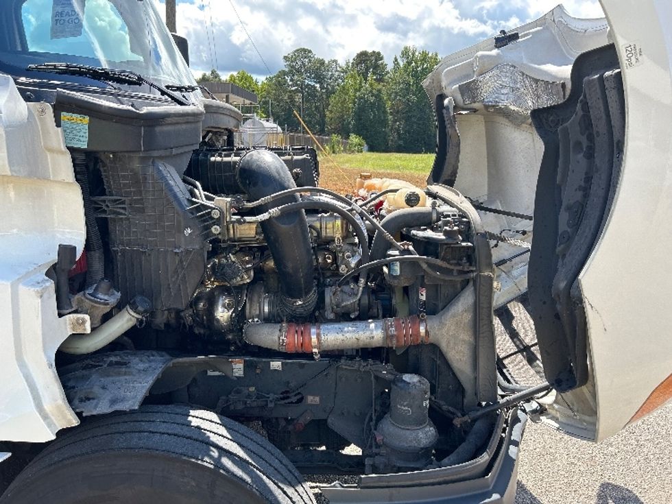Sleeper Tractor-Heavy Duty Tractors-Freightliner-2021-T12664ST-Tuscaloosa-AL-480,056\n\t\tmiles-$ 68,000 - Image 19