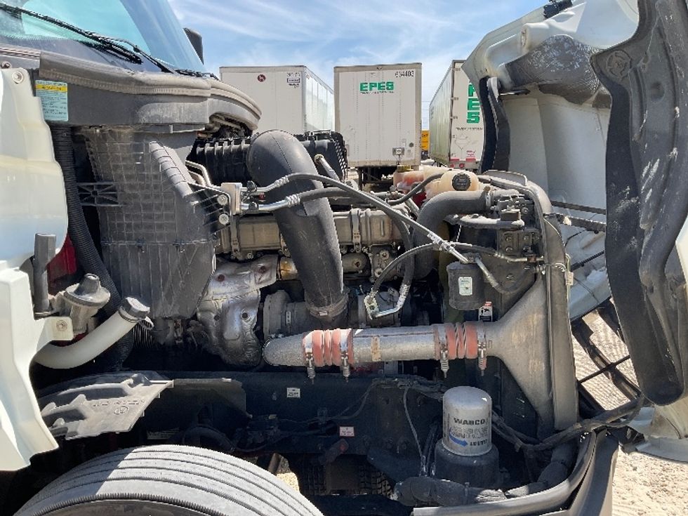 Sleeper Tractor-Heavy Duty Tractors-Freightliner-2021-T12664ST-Valdosta-GA-387,511\n\t\tmiles-$ 75,750 - Image 20