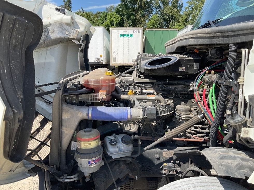 Sleeper Tractor-Heavy Duty Tractors-Freightliner-2021-T12664ST-Valdosta-GA-387,511\n\t\tmiles-$ 75,750 - Image 21