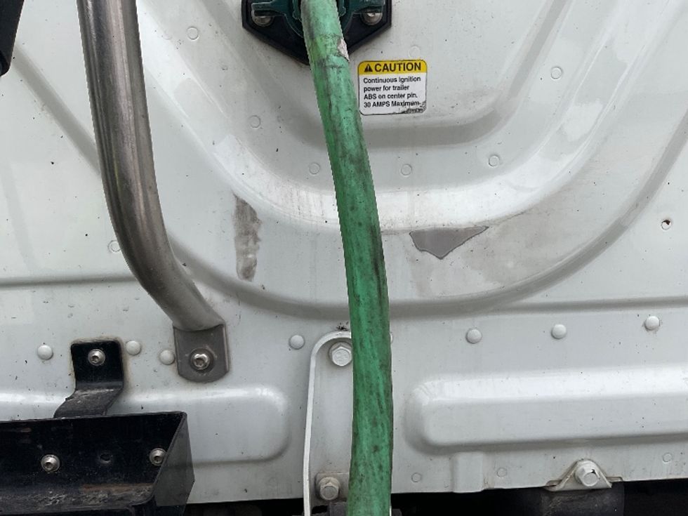 Sleeper Tractor-Heavy Duty Tractors-Freightliner-2021-T12664ST-Valdosta-GA-413,943\n\t\tmiles-$ 73,500 - Image 23