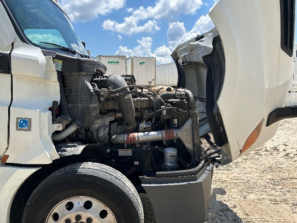 Sleeper Tractor-Heavy Duty Tractors-Freightliner-2021-T12664ST-Valdosta-GA-424,952\n\t\tmiles-$ 72,750 - Image 20