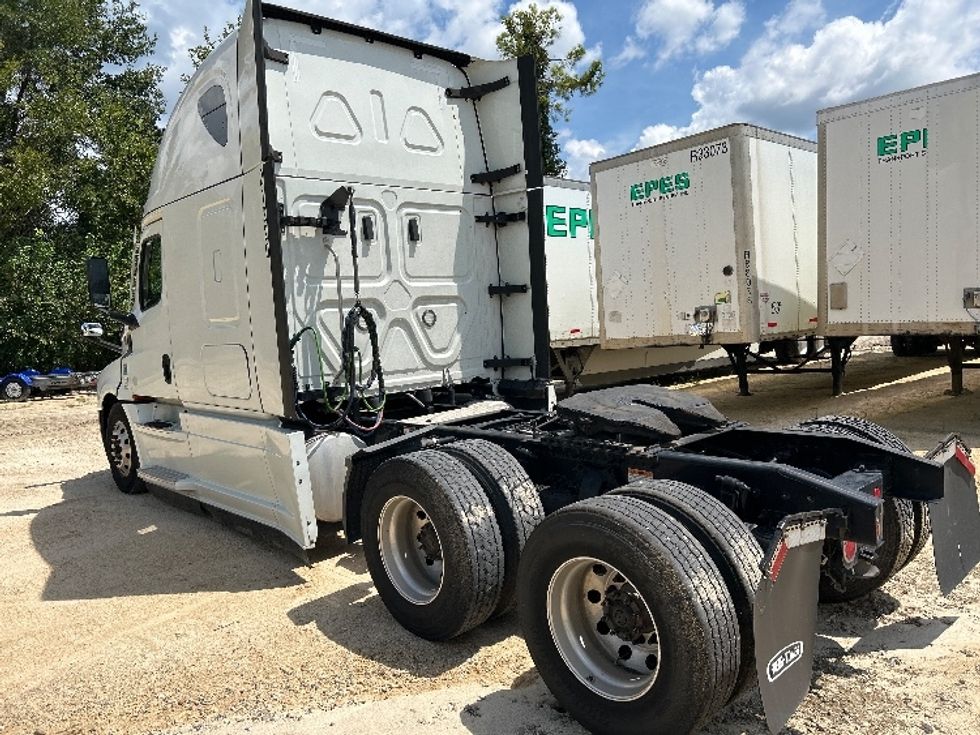 Sleeper Tractor-Heavy Duty Tractors-Freightliner-2021-T12664ST-Valdosta-GA-424,952\n\t\tmiles-$ 72,750 - Image 5
