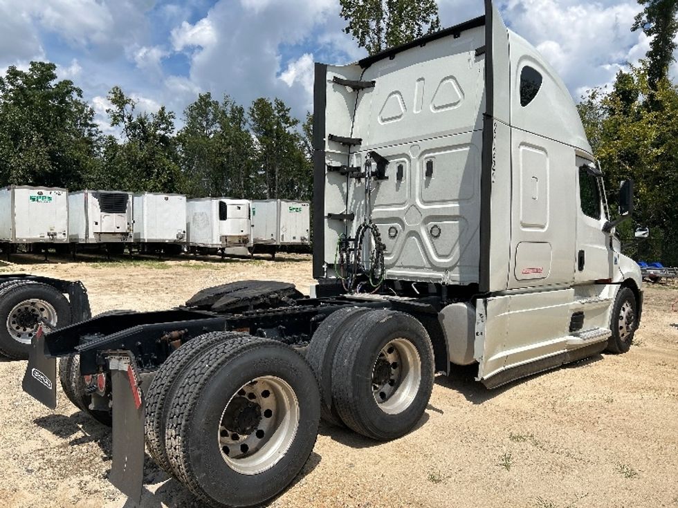 Sleeper Tractor-Heavy Duty Tractors-Freightliner-2021-T12664ST-Valdosta-GA-424,952\n\t\tmiles-$ 72,750 - Image 7