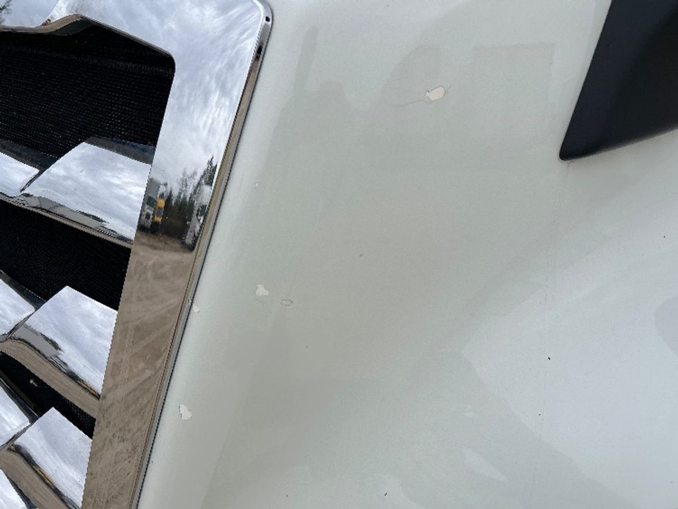 Sleeper Tractor-Heavy Duty Tractors-Freightliner-2021-T12664ST-Valdosta-GA-451,666\n\t\tmiles-$ 65,500 - Image 22