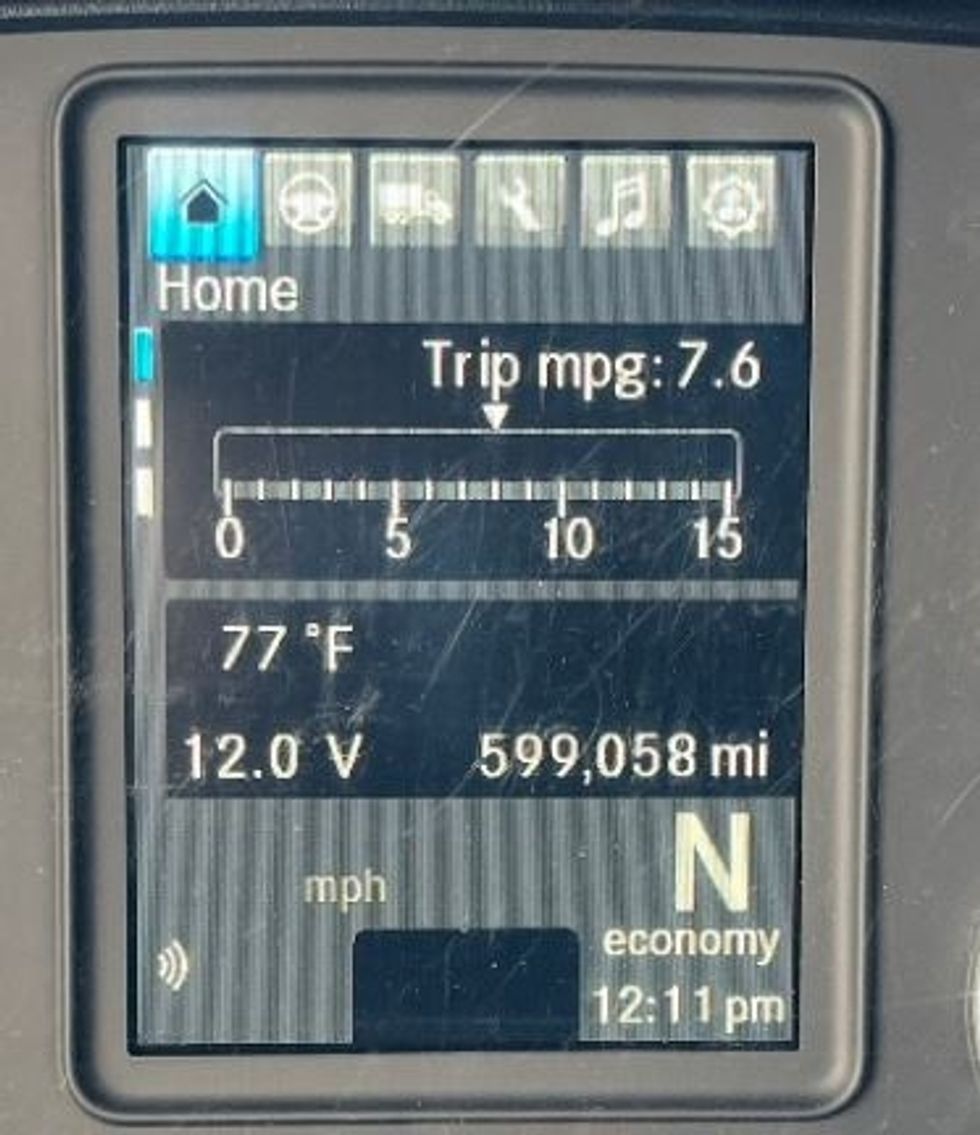 Sleeper Tractor-Heavy Duty Tractors-Freightliner-2021-T12664ST-West Sacramento-CA-599,059\n\t\tmiles-$ 57,500 - Image 22