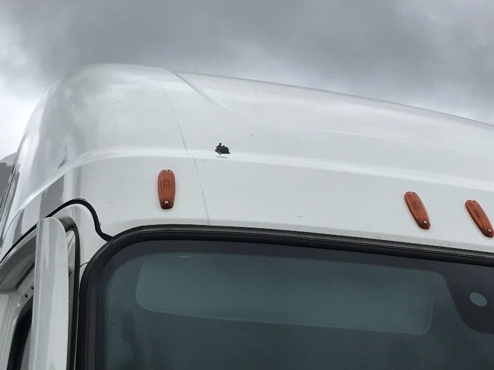 Sleeper Tractor-Heavy Duty Tractors-Freightliner-2021-T12664ST-West Sacramento-CA-712,216\n\t\tmiles-$ 52,750 - Image 22