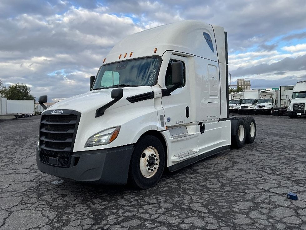 Sleeper Tractor-Heavy Duty Tractors-Freightliner-2021-T12664ST-West Valley City-UT-435,334\n\t\tmiles-$ 76,750 - Image 3
