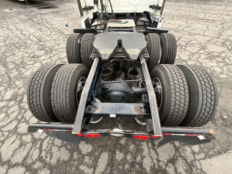 Sleeper Tractor-Heavy Duty Tractors-Freightliner-2021-T12664ST-West Valley City-UT-435,334\n\t\tmiles-$ 76,750 - Image 6