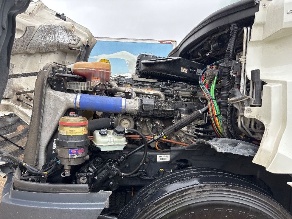 Sleeper Tractor-Heavy Duty Tractors-Freightliner-2021-T12664ST-West Valley City-UT-618,473\n\t\tmiles-$ 60,750 - Image 21