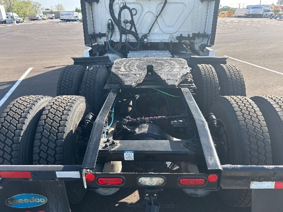 Sleeper Tractor-Heavy Duty Tractors-Freightliner-2021-T12664ST-Wichita-KS-576,175\n\t\tmiles-$ 67,250 - Image 6