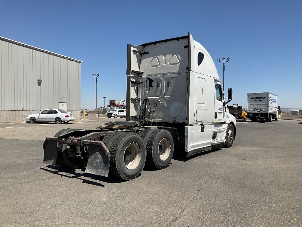 Sleeper Tractor-Heavy Duty Tractors-Freightliner-2021-T12664ST-Yuma-AZ-571,459\n\t\tmiles-$ 63,750 - Image 7