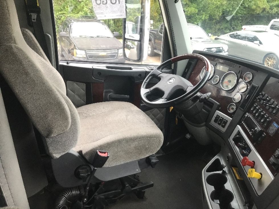 Sleeper Tractor-Heavy Duty Tractors-Freightliner-2022-D12264SD-Rocky Mount-VA-248,312\n\t\tmiles-$ 99,750 - Image 15