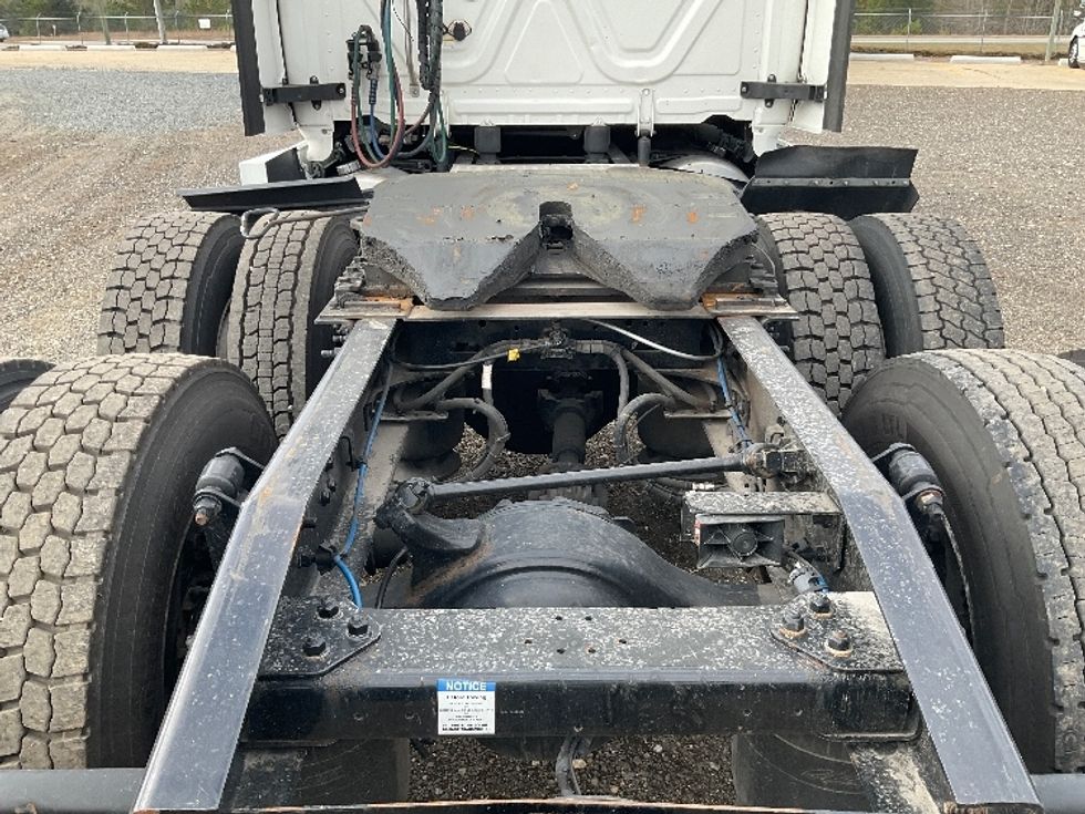 Sleeper Tractor-Heavy Duty Tractors-Freightliner-2022-T12664ST-Albany-GA-568,082\n\t\tmiles-$ 59,500 - Image 7