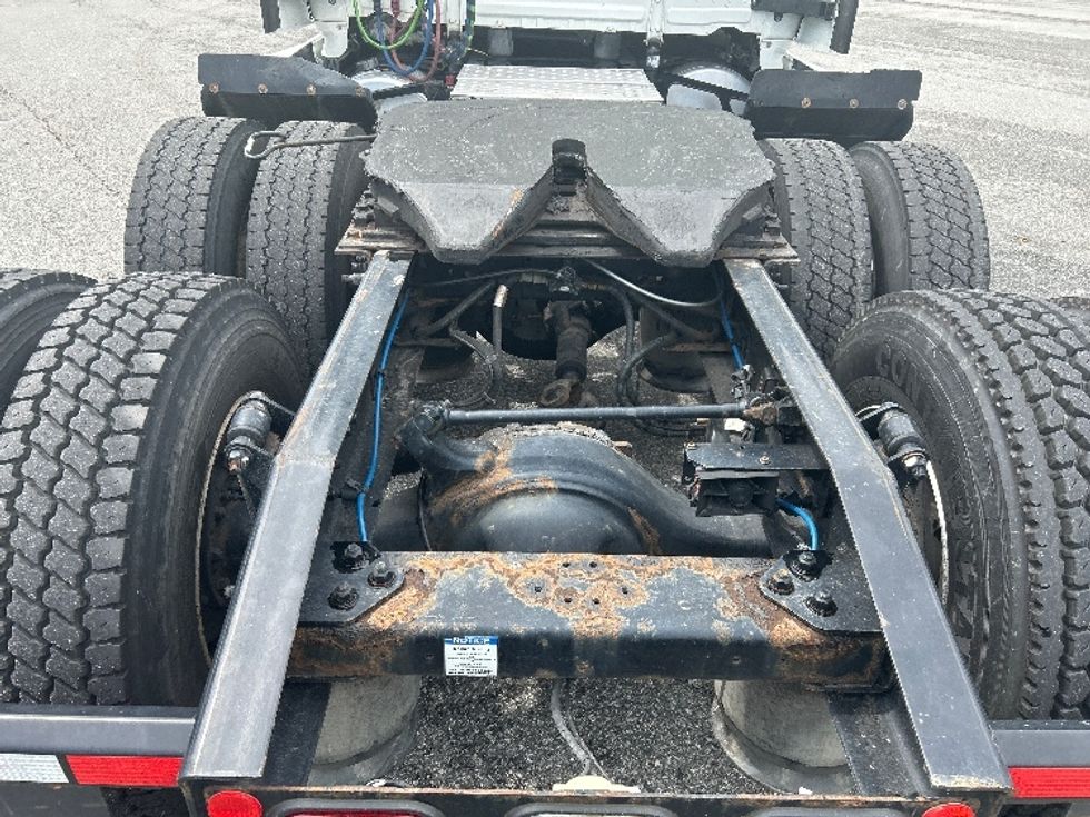 Sleeper Tractor-Heavy Duty Tractors-Freightliner-2022-T12664ST-Albany-GA-596,315\n\t\tmiles-$ 64,500 - Image 6