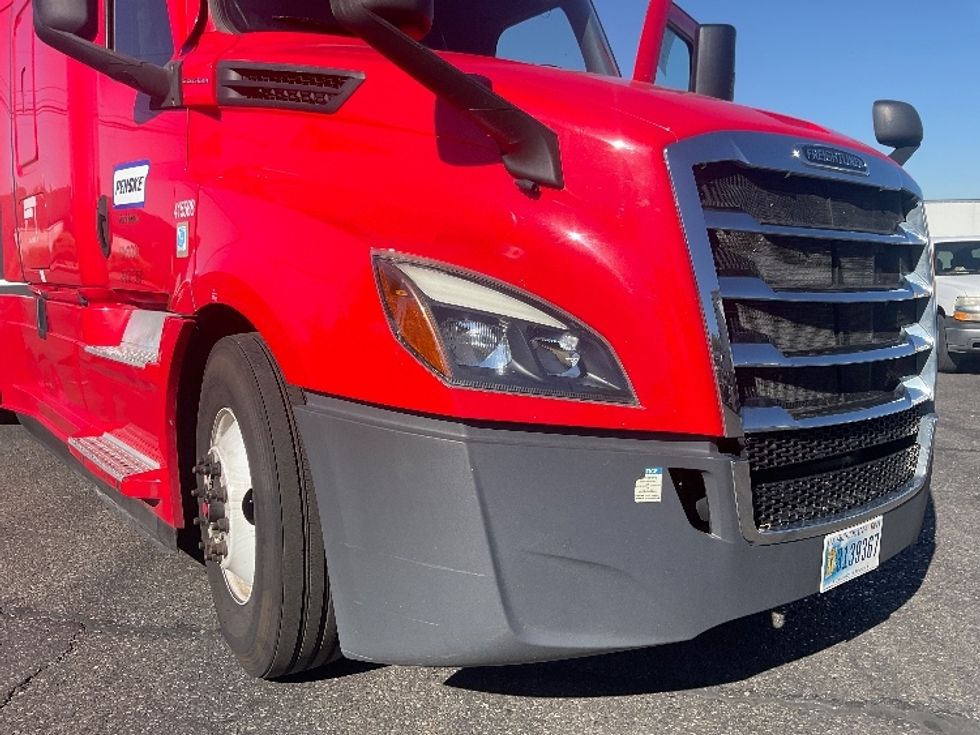 Sleeper Tractor-Heavy Duty Tractors-Freightliner-2022-T12664ST-Albuquerque-NM-453,379\n\t\tmiles-$ 78,500 - Image 24