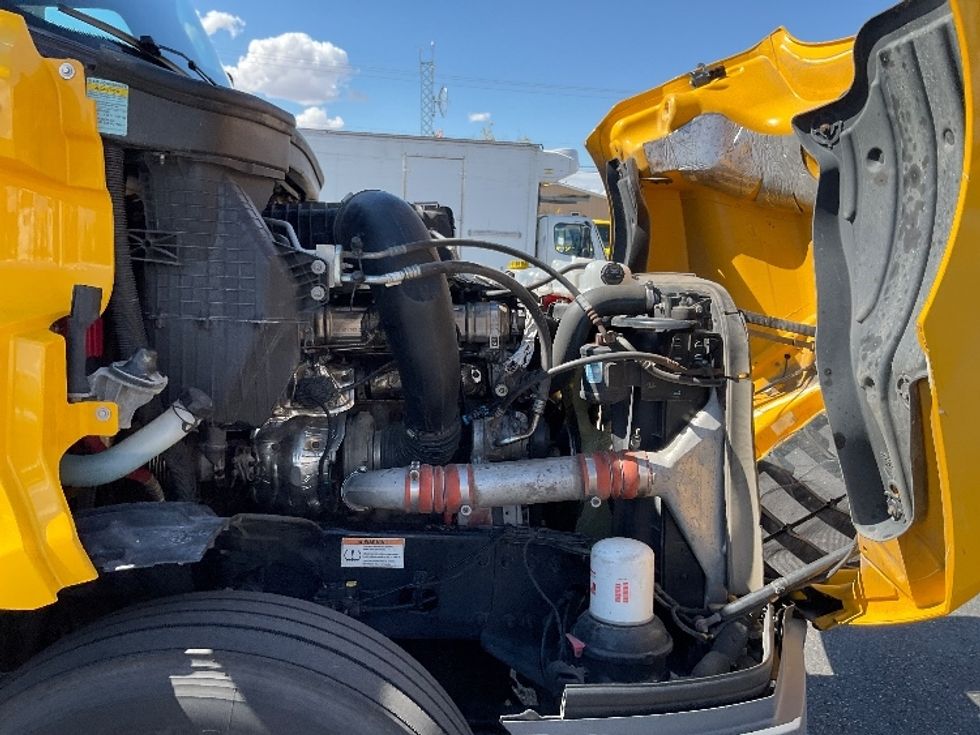 Sleeper Tractor-Heavy Duty Tractors-Freightliner-2022-T12664ST-Albuquerque-NM-483,160\n\t\tmiles-$ 73,250 - Image 20