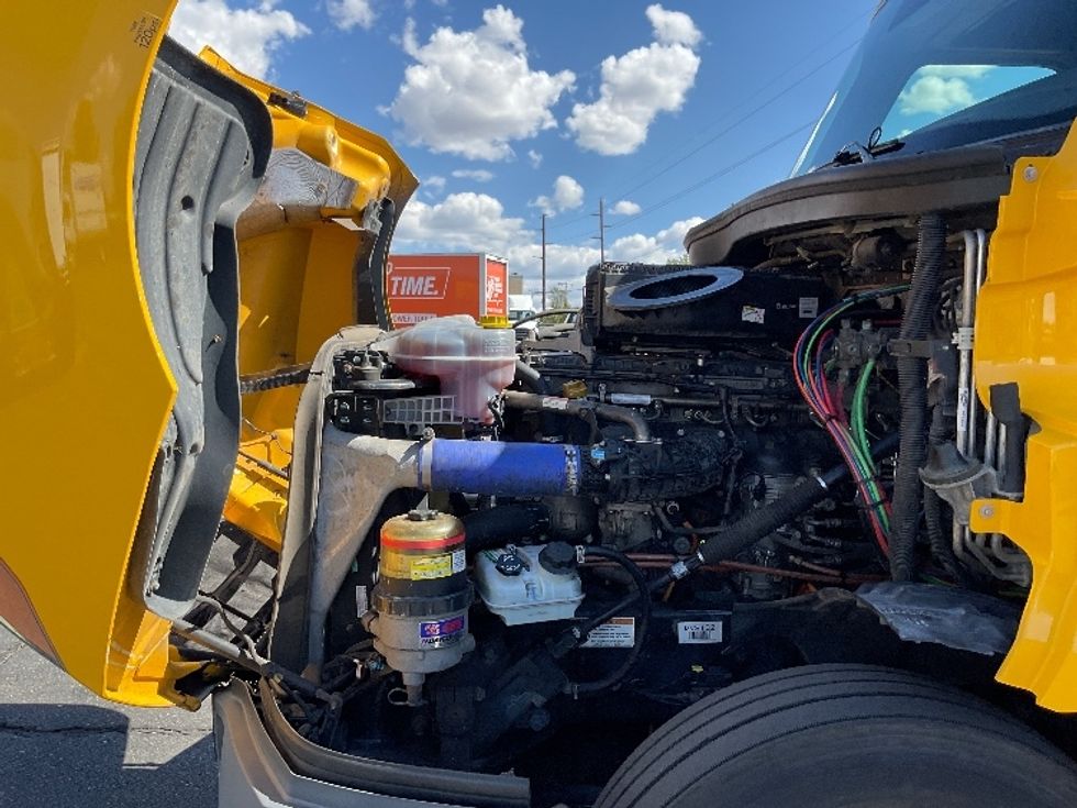 Sleeper Tractor-Heavy Duty Tractors-Freightliner-2022-T12664ST-Albuquerque-NM-483,160\n\t\tmiles-$ 73,250 - Image 21