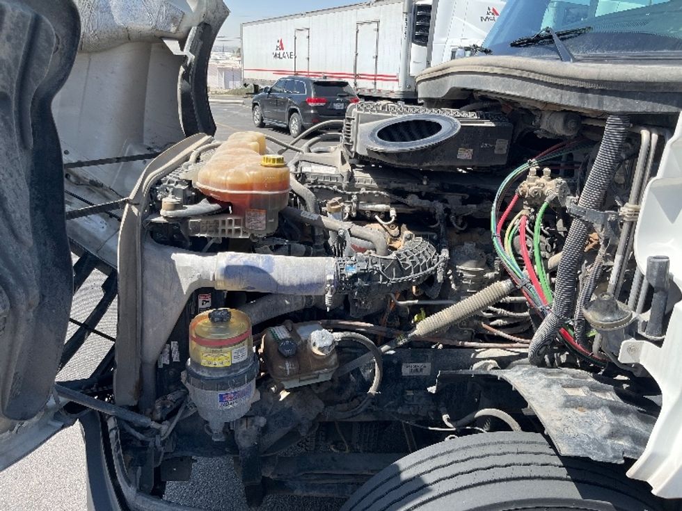 Sleeper Tractor-Heavy Duty Tractors-Freightliner-2022-T12664ST-Albuquerque-NM-600,929\n\t\tmiles-$ 62,000 - Image 20