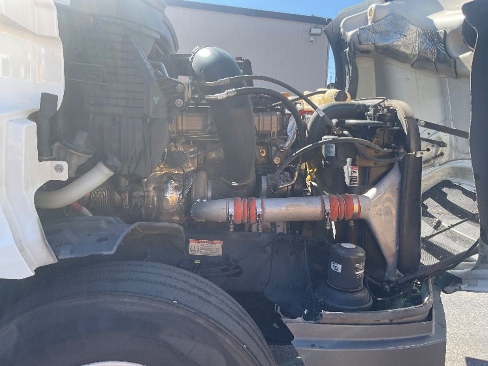 Sleeper Tractor-Heavy Duty Tractors-Freightliner-2022-T12664ST-Albuquerque-NM-603,672\n\t\tmiles-$ 66,000 - Image 20