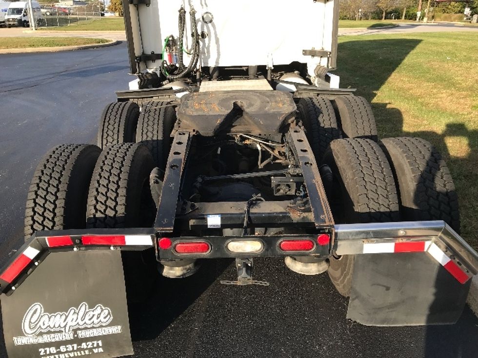 Sleeper Tractor-Heavy Duty Tractors-Freightliner-2022-T12664ST-Allentown-PA-525,751\n\t\tmiles-$ 65,250 - Image 6