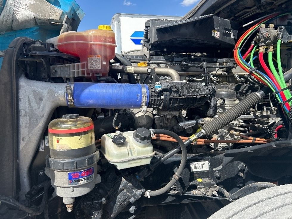 Sleeper Tractor-Heavy Duty Tractors-Freightliner-2022-T12664ST-Amarillo-TX-479,088\n\t\tmiles-$ 81,000 - Image 21