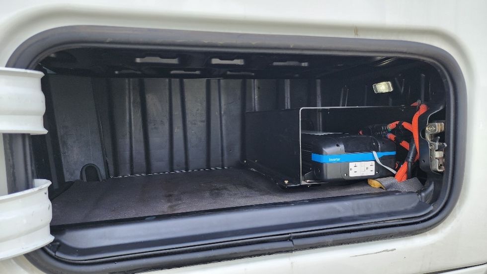 Sleeper Tractor-Heavy Duty Tractors-Freightliner-2022-T12664ST-Apopka-FL-500,357\n\t\tmiles-$ 71,000 - Image 22