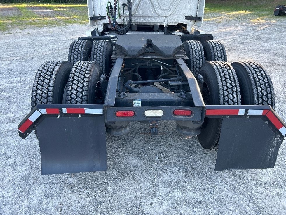 Sleeper Tractor-Heavy Duty Tractors-Freightliner-2022-T12664ST-Atlanta-GA-462,329\n\t\tmiles-$ 76,250 - Image 6