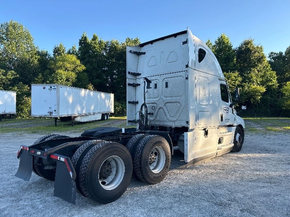 Sleeper Tractor-Heavy Duty Tractors-Freightliner-2022-T12664ST-Atlanta-GA-462,329\n\t\tmiles-$ 76,250 - Image 7