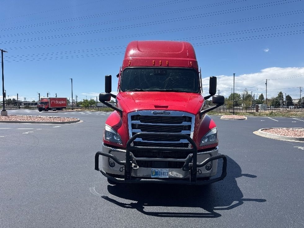 Sleeper Tractor-Heavy Duty Tractors-Freightliner-2022-T12664ST-Aurora-CO-509,800\n\t\tmiles-$ 70,750 - Image 2