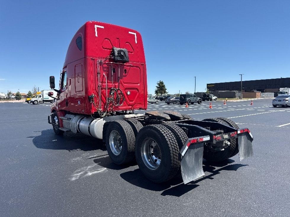 Sleeper Tractor-Heavy Duty Tractors-Freightliner-2022-T12664ST-Aurora-CO-509,800\n\t\tmiles-$ 70,750 - Image 5