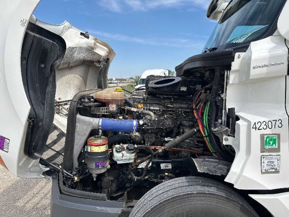 Sleeper Tractor-Heavy Duty Tractors-Freightliner-2022-T12664ST-Aurora-CO-534,159\n\t\tmiles-$ 72,500 - Image 21