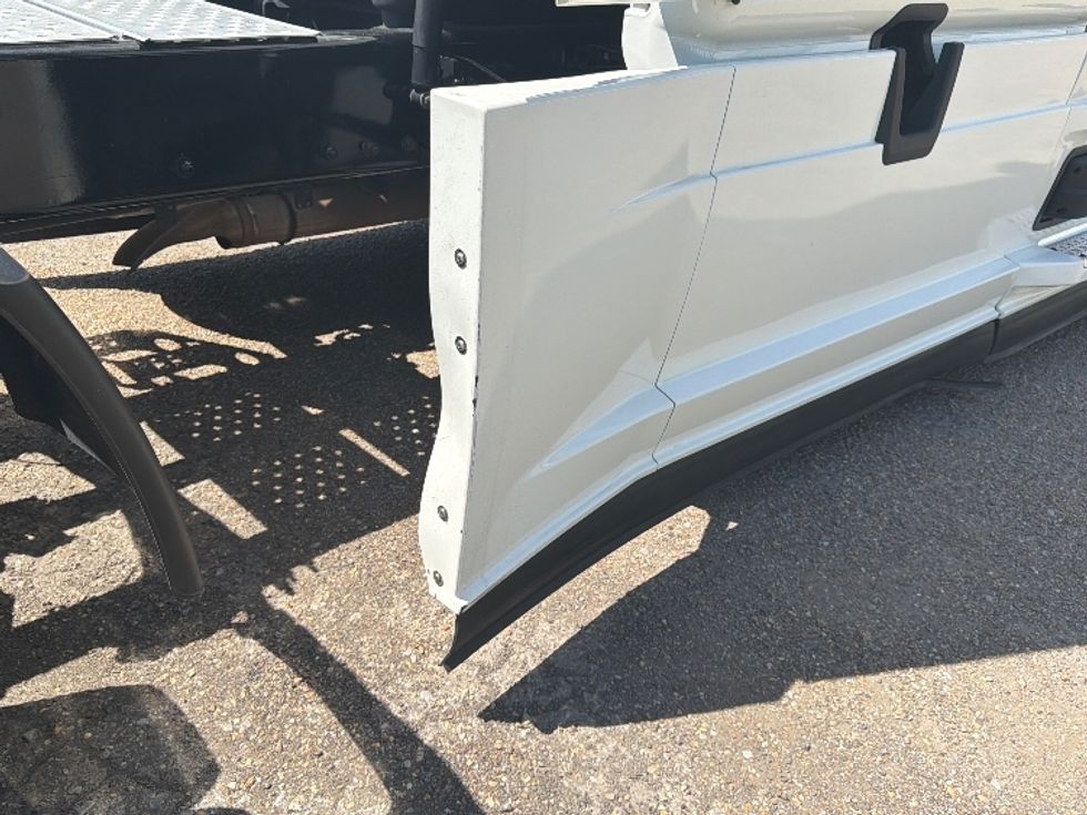 Sleeper Tractor-Heavy Duty Tractors-Freightliner-2022-T12664ST-Belden-MS-633,576\n\t\tmiles-$ 56,500 - Image 22