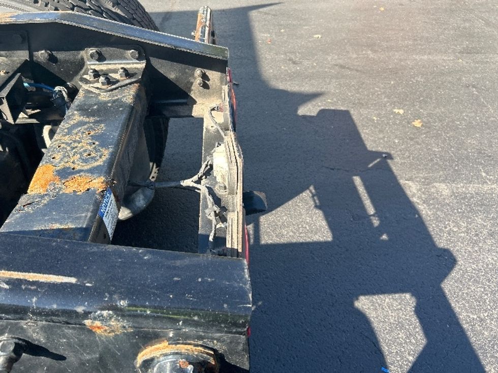 Sleeper Tractor-Heavy Duty Tractors-Freightliner-2022-T12664ST-Bethlehem-PA-264,265\n\t\tmiles-$ 90,500 - Image 22