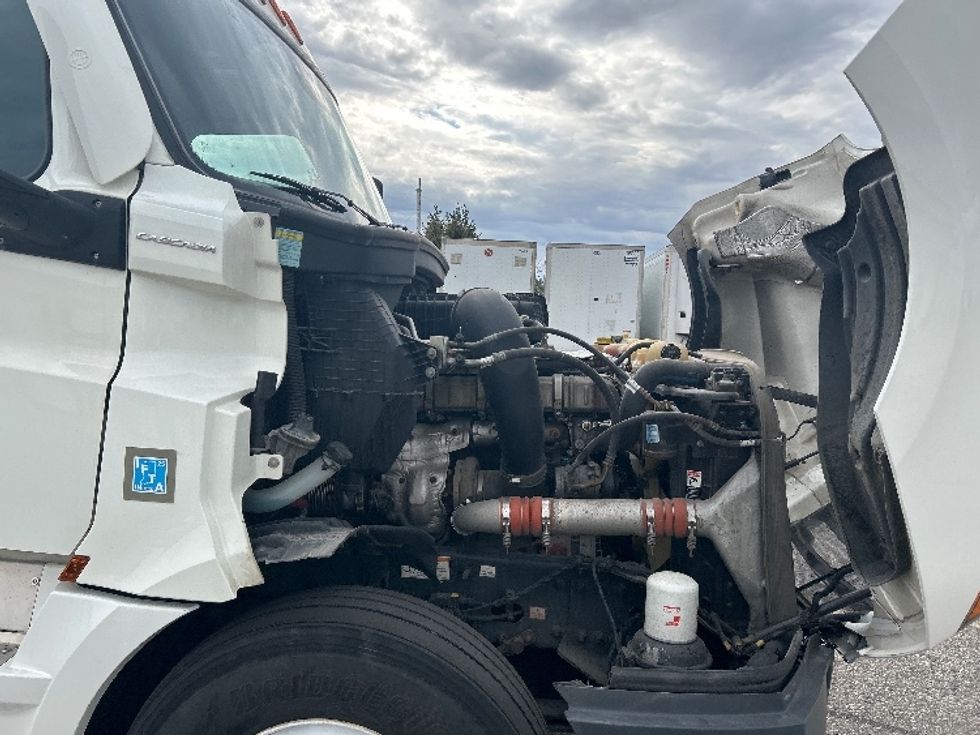Sleeper Tractor-Heavy Duty Tractors-Freightliner-2022-T12664ST-Billings-MT-501,063\n\t\tmiles-$ 78,250 - Image 20