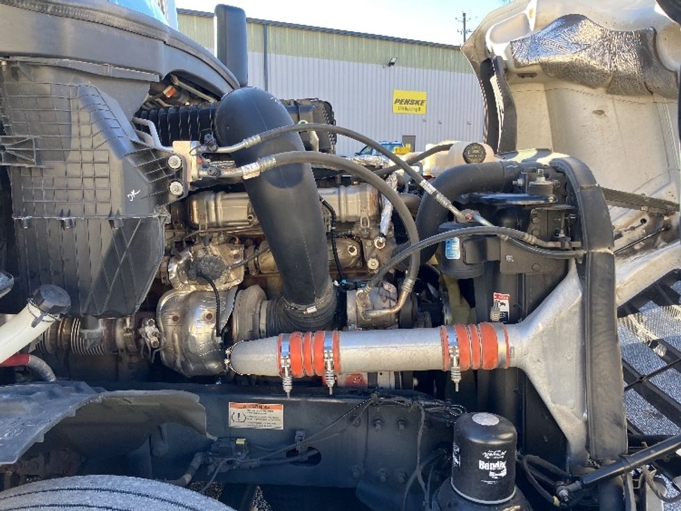 Sleeper Tractor-Heavy Duty Tractors-Freightliner-2022-T12664ST-Birmingham-AL-379,683\n\t\tmiles-$ 80,250 - Image 20