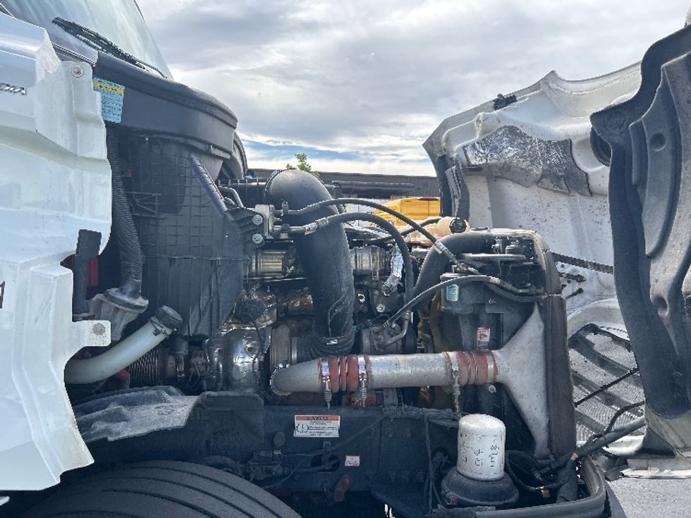 Sleeper Tractor-Heavy Duty Tractors-Freightliner-2022-T12664ST-Boise-ID-531,005\n\t\tmiles-$ 69,250 - Image 20