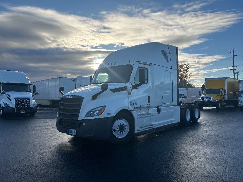 Sleeper Tractor-Heavy Duty Tractors-Freightliner-2022-T12664ST-Boise-ID-583,410\n\t\tmiles-$ 67,250 - Image 3