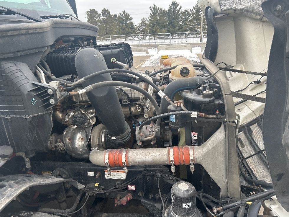 Sleeper Tractor-Heavy Duty Tractors-Freightliner-2022-T12664ST-Brooklyn Park-MN-459,975\n\t\tmiles-$ 69,250 - Image 20