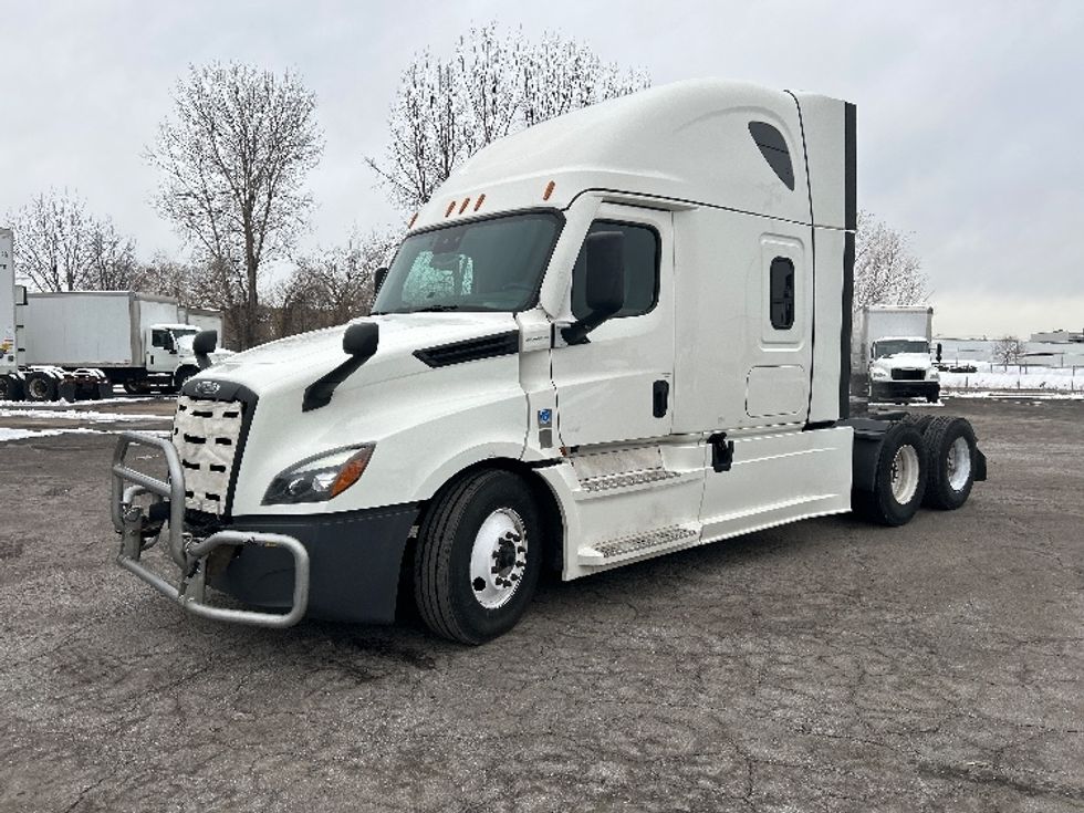Sleeper Tractor-Heavy Duty Tractors-Freightliner-2022-T12664ST-Brooklyn Park-MN-459,975\n\t\tmiles-$ 69,250 - Image 3