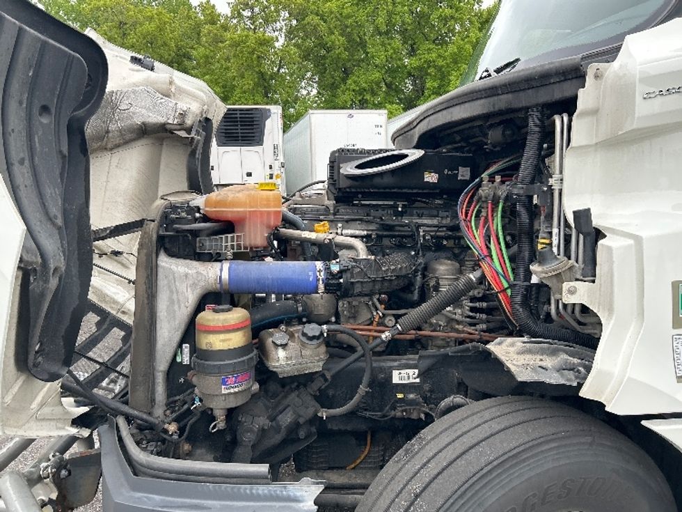 Sleeper Tractor-Heavy Duty Tractors-Freightliner-2022-T12664ST-Brooklyn Park-MN-528,967\n\t\tmiles-$ 67,500 - Image 20