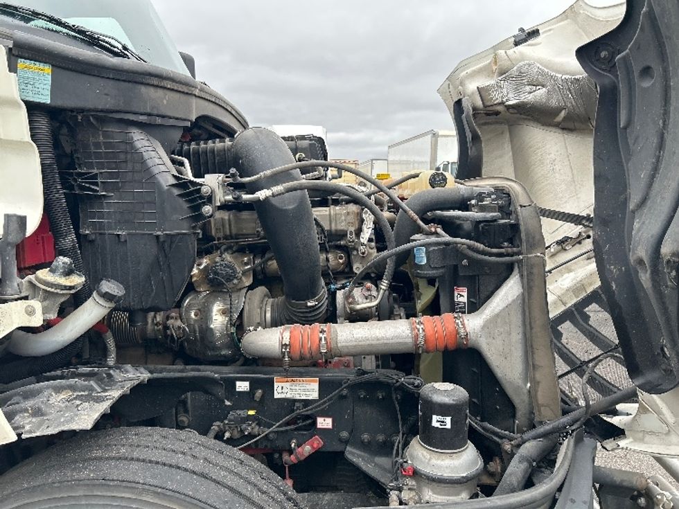 Sleeper Tractor-Heavy Duty Tractors-Freightliner-2022-T12664ST-Brooklyn Park-MN-532,767\n\t\tmiles-$ 67,250 - Image 19