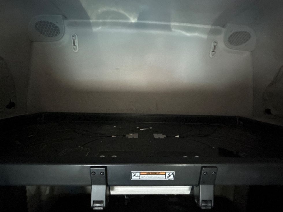 Sleeper Tractor-Heavy Duty Tractors-Freightliner-2022-T12664ST-Burlington-NJ-277,005\n\t\tmiles-$ 90,000 - Image 17