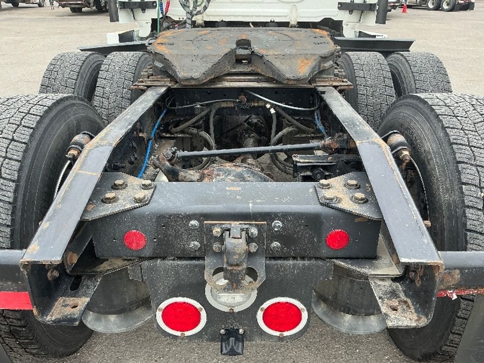 Sleeper Tractor-Heavy Duty Tractors-Freightliner-2022-T12664ST-Calgary-AB-682,661\n\t\tkm-$ 94,750 - Image 6