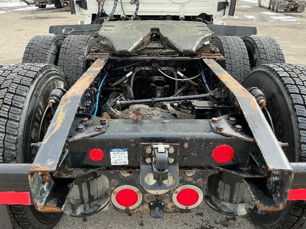 Sleeper Tractor-Heavy Duty Tractors-Freightliner-2022-T12664ST-Calgary-AB-786,593\n\t\tkm-$ 95,750 - Image 6