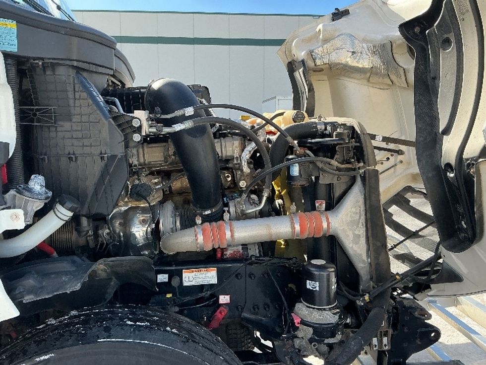 Sleeper Tractor-Heavy Duty Tractors-Freightliner-2022-T12664ST-Calgary-AB-788,890\n\t\tkm-$ 86,750 - Image 20