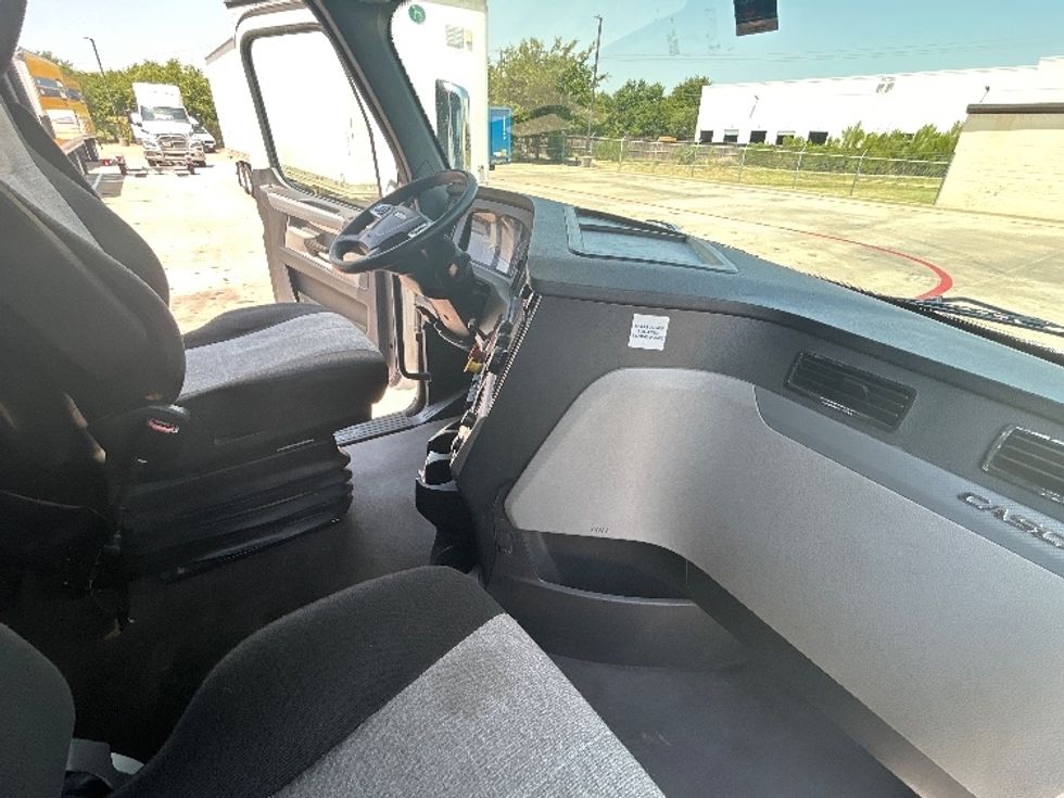 Sleeper Tractor-Heavy Duty Tractors-Freightliner-2022-T12664ST-Carrollton-TX-592,665\n\t\tmiles-$ 64,250 - Image 15