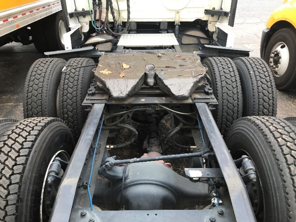 Sleeper Tractor-Heavy Duty Tractors-Freightliner-2022-T12664ST-Charlotte-NC-273,582\n\t\tmiles-$ 87,000 - Image 6